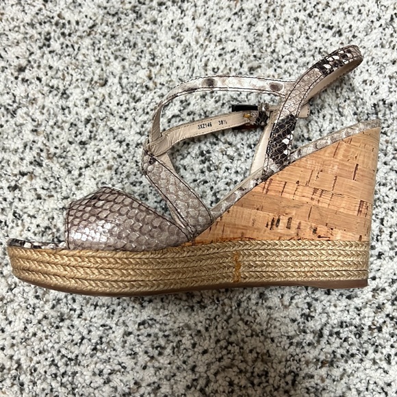 Authentic pre owned python Prada wedges sz 8.5 missing one strap loop see photos - Picture 7 of 8